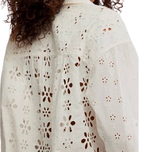 We The Free Mae Washed Eyelet Button Down Shirt size L - Picture 5 of 13